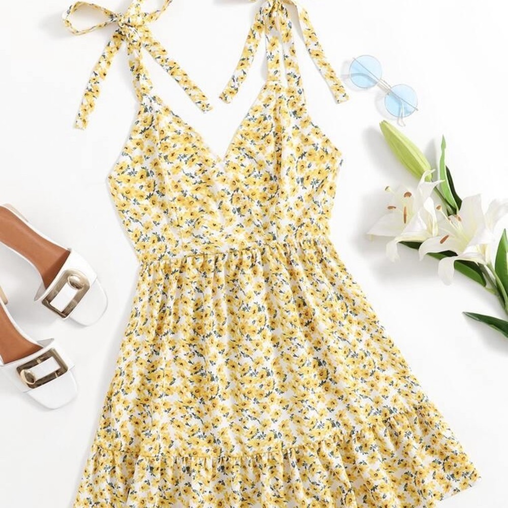 (A2) Stellah Yellow Floral Sleeveless Ruffle hem summer Dress, Size Small